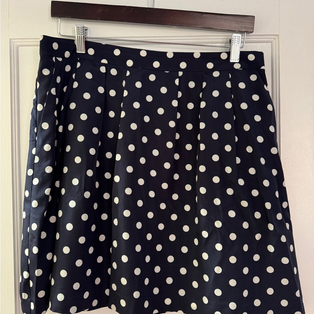 J. Crew size 12 navy A-line Skirt with Pleats and pockets